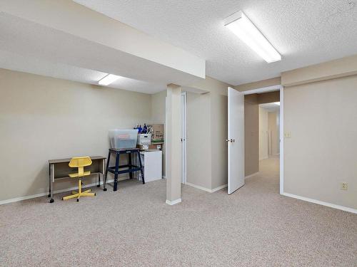 253 Heagle Crescent, Edmonton, AB - Indoor Photo Showing Other Room