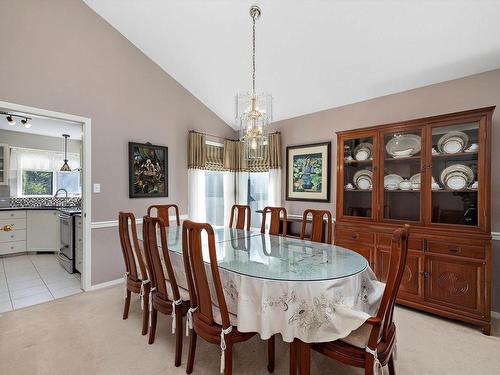 253 Heagle Crescent, Edmonton, AB - Indoor Photo Showing Dining Room