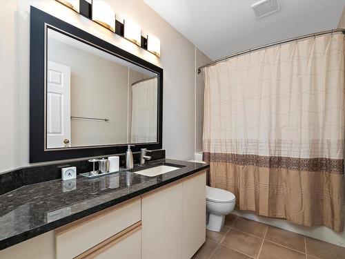 253 Heagle Crescent, Edmonton, AB - Indoor Photo Showing Bathroom