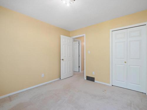 253 Heagle Crescent, Edmonton, AB - Indoor Photo Showing Other Room