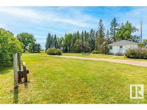 25258 Twp Rd 482, Rural Leduc County, AB 