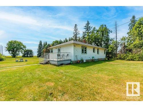 25258 Twp Rd 482, Rural Leduc County, AB 