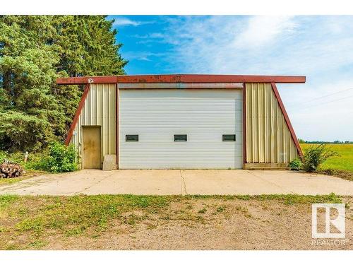 25258 Twp Rd 482, Rural Leduc County, AB 