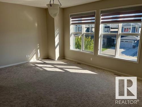 2022 Redtail Cm Nw, Edmonton, AB 