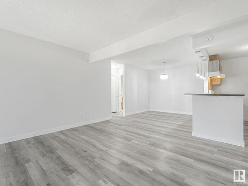 #303 10528 29 Av Nw, Edmonton, AB 