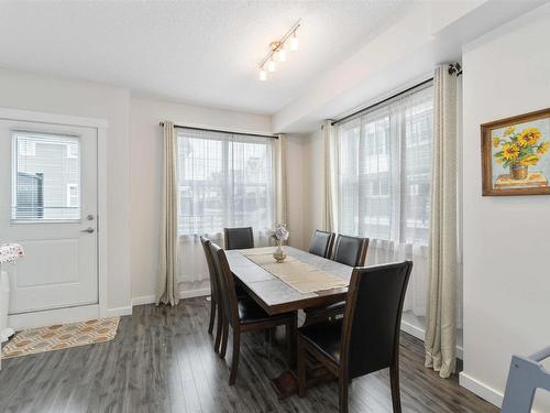 47 903 Crystallina Nera Way, Edmonton, AB - Indoor Photo Showing Dining Room