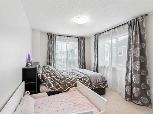 47 903 Crystallina Nera Way, Edmonton, AB - Indoor Photo Showing Bedroom