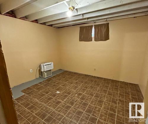 3707 53 Street, Wetaskiwin, AB - Indoor