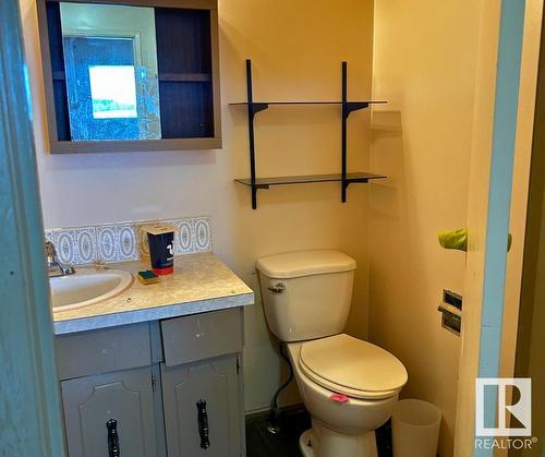 3707 53 Street, Wetaskiwin, AB - Indoor Photo Showing Bathroom