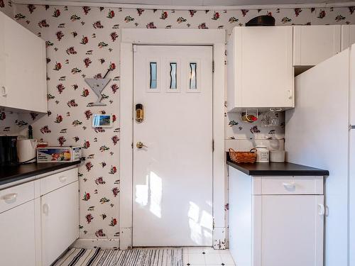 11646 94 Street, Edmonton, AB - Indoor Photo Showing Kitchen