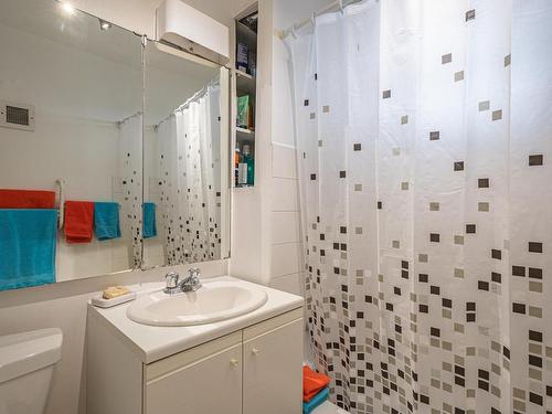 11646 94 Street, Edmonton, AB - Indoor Photo Showing Bathroom