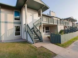 #151 2703 79 ST NW  Edmonton, AB T6K 3Z6