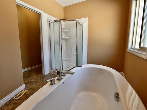 9416 Twp Rd 591A, Rural St. Paul County, AB - Indoor Photo Showing Bathroom