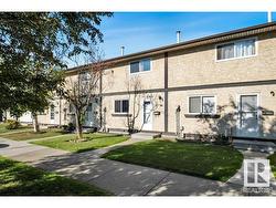 18138 93 AV NW  Edmonton, AB T5T 1Y1