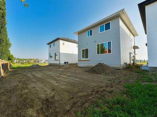 5 Harley Way, Spruce Grove, AB 