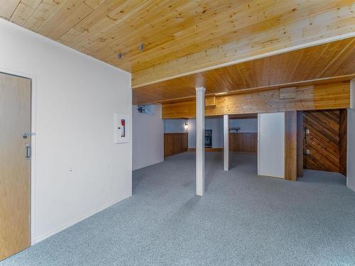 3158 78 St Street Nw, Edmonton, AB - Indoor Photo Showing Other Room