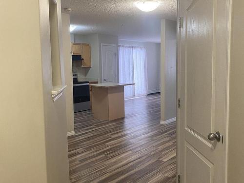 122 9525 162 Avenue, Edmonton, AB - Indoor Photo Showing Kitchen