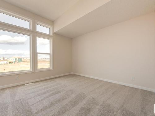 22419 88 Avenue, Edmonton, AB - Indoor Photo Showing Other Room