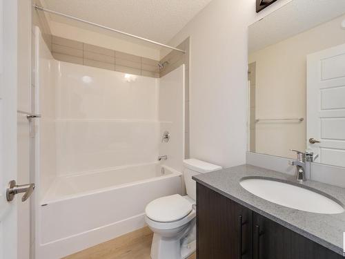 22419 88 Avenue, Edmonton, AB - Indoor Photo Showing Bathroom