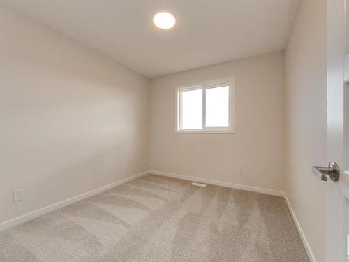 22419 88 Avenue, Edmonton, AB - Indoor Photo Showing Other Room