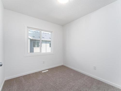 136 1530 Tamarack Boulevard, Edmonton, AB - Indoor Photo Showing Other Room