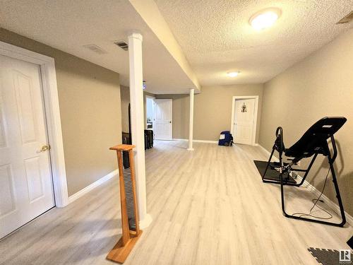 212 Ferguson Place, Edmonton, AB - Indoor