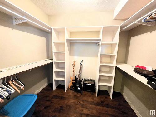 212 Ferguson Place, Edmonton, AB - Indoor With Storage