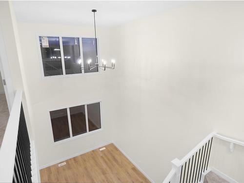 1615 11 Avenue, Edmonton, AB - Indoor Photo Showing Other Room