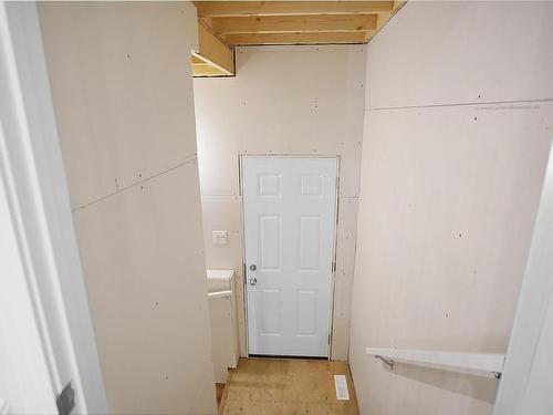 1615 11 Avenue, Edmonton, AB - Indoor Photo Showing Other Room