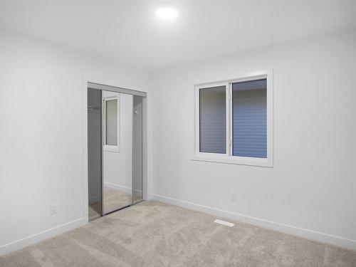 1233 16A Avenue, Edmonton, AB - Indoor Photo Showing Other Room