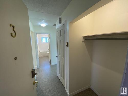 11839 45 Street, Edmonton, AB - Indoor Photo Showing Other Room