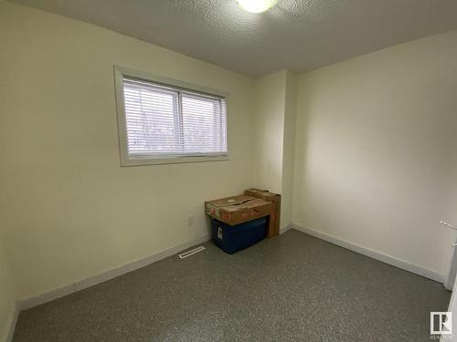 11839 45 Street, Edmonton, AB - Indoor Photo Showing Other Room