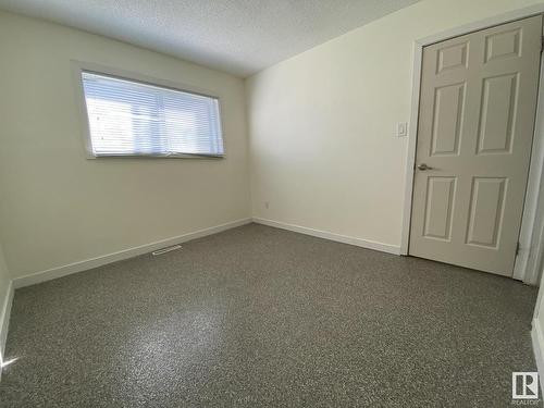 11839 45 Street, Edmonton, AB - Indoor Photo Showing Other Room