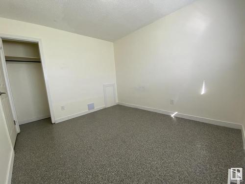 11839 45 Street, Edmonton, AB - Indoor Photo Showing Other Room