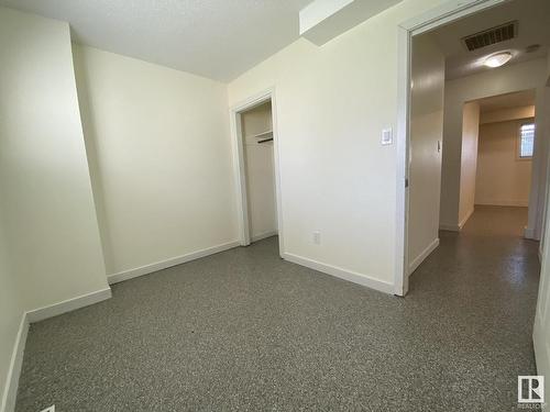 11839 45 Street, Edmonton, AB - Indoor Photo Showing Other Room