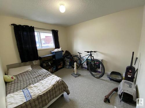 11839 45 Street, Edmonton, AB - Indoor Photo Showing Bedroom