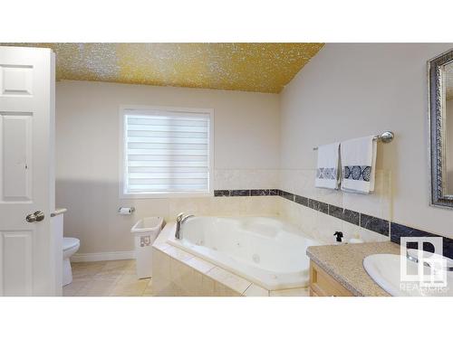 16627 70 Street, Edmonton, AB - Indoor Photo Showing Bathroom