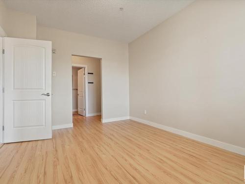 241 511 Queen Street, Spruce Grove, AB - Indoor Photo Showing Other Room