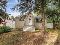 11634 70 ST NW  Edmonton, AB T5B 1T5