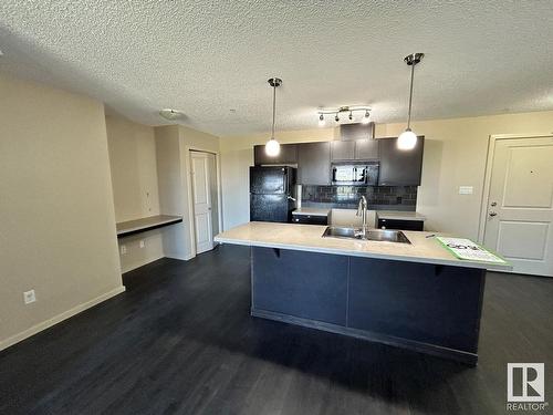 361 1196 Hyndman Road, Edmonton, AB - Indoor Photo Showing Kitchen