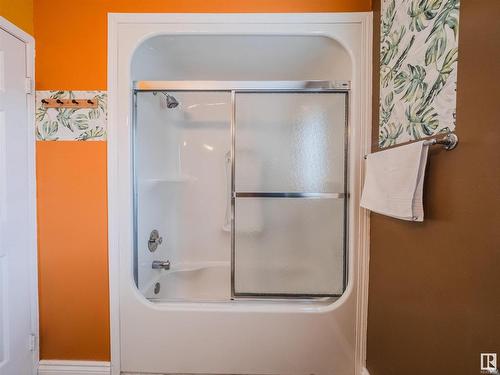 34 Arcand Drive, St. Albert, AB - Indoor Photo Showing Bathroom