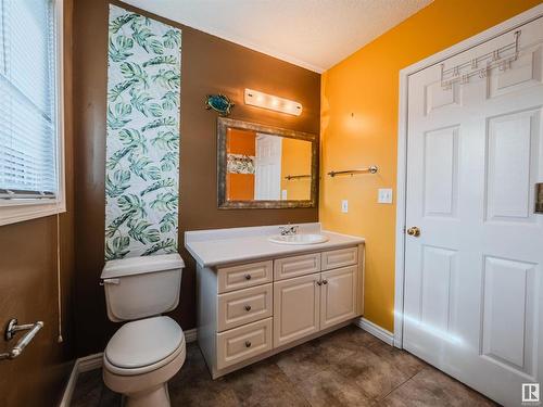 34 Arcand Drive, St. Albert, AB - Indoor Photo Showing Bathroom