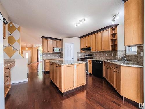 34 Arcand Drive, St. Albert, AB - Indoor Photo Showing Kitchen