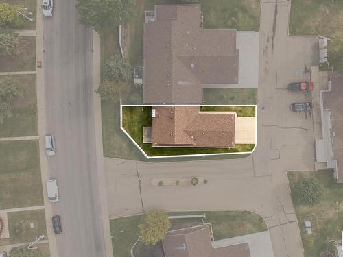 131 Knottwood Rd N Nw, Edmonton, AB 