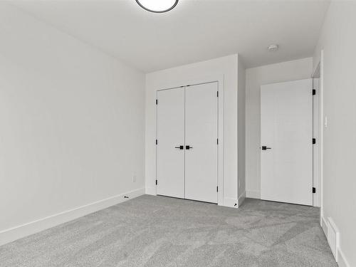 4723 168 Avenue, Edmonton, AB - Indoor Photo Showing Other Room