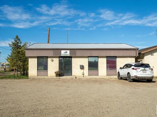 6120 50 Av, Drayton Valley, AB 