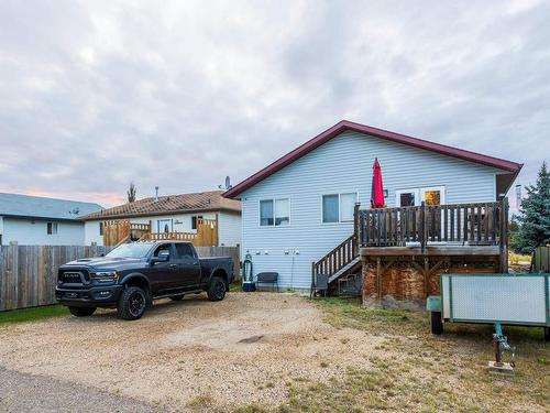 33 Spruce Meadow Ln, Bon Accord, AB 