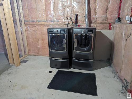 33 Spruce Meadow Lane, Bon Accord, AB - Indoor Photo Showing Laundry Room