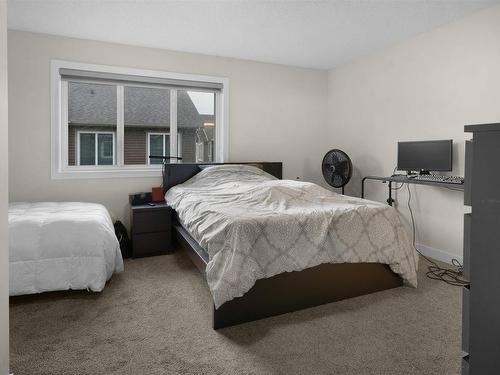 15 1051 Graydon Hill Boulevard, Edmonton, AB - Indoor Photo Showing Bedroom