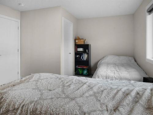 15 1051 Graydon Hill Boulevard, Edmonton, AB - Indoor Photo Showing Bedroom